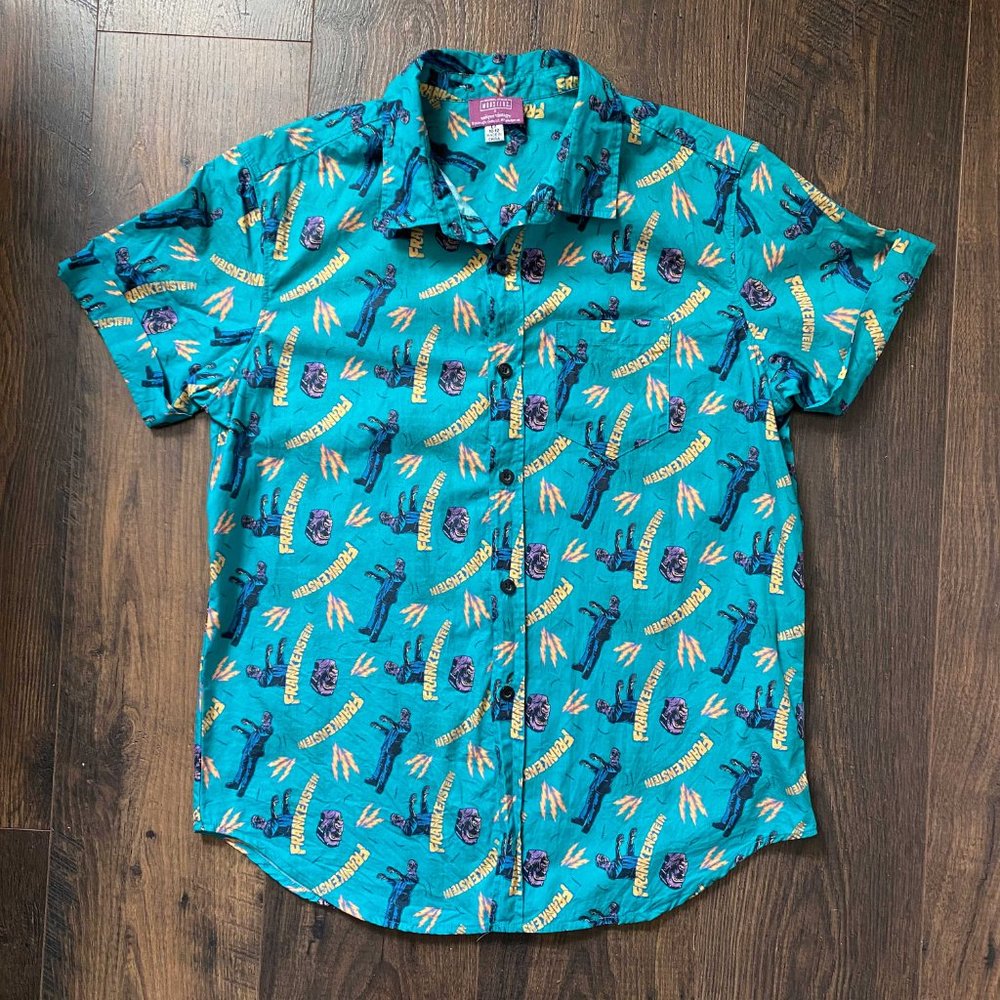 Unique Vintage x Universal Monsters Frankenstein Short Sleeved Button Up Shirt